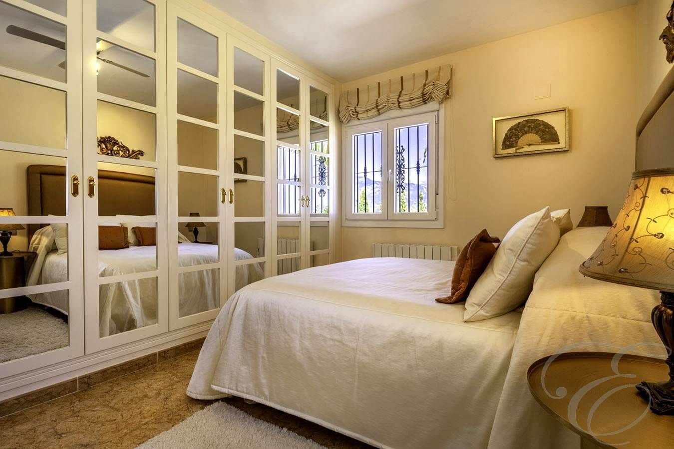 Chalet de 4 habitaciones en Canillas de Albaida en venta con piscina garaje - 1.200.000 € (Ref: 9238735)