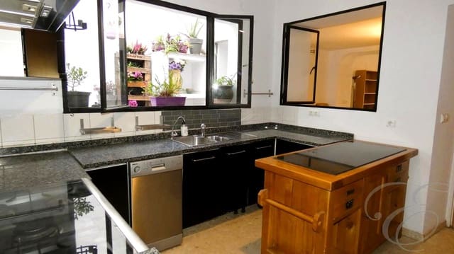 4 soveværelse Villa til salg i Archidona - € 280.000 (Ref: 9254047)