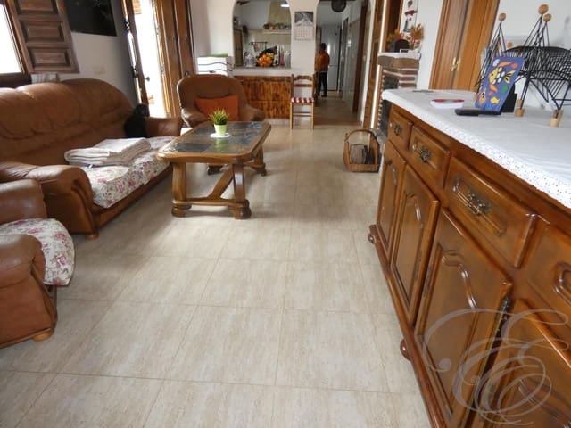 4 makuuhuone Huvila myytävänä paikassa El Borge mukana uima-altaan - 375 000 € (Ref: 9255938)