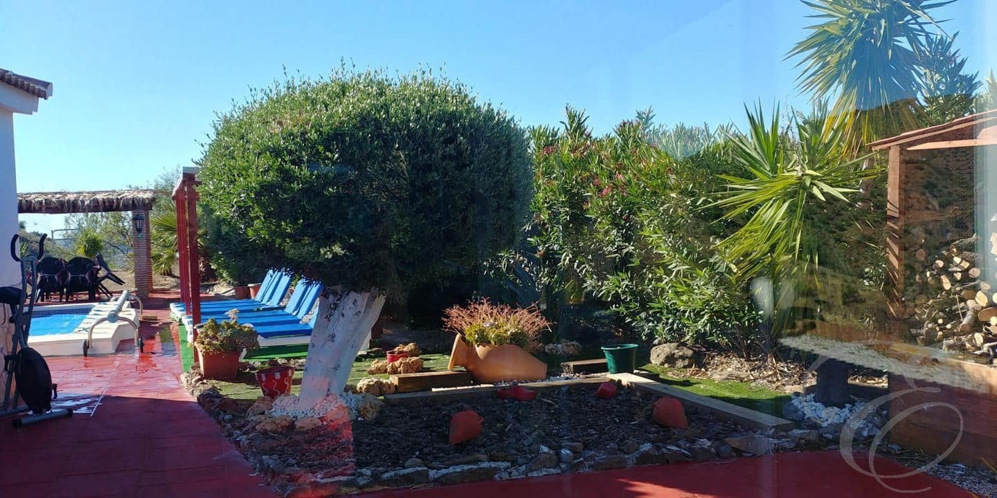 4 makuuhuone Huvila myytävänä paikassa El Borge mukana uima-altaan - 375 000 € (Ref: 9255938)