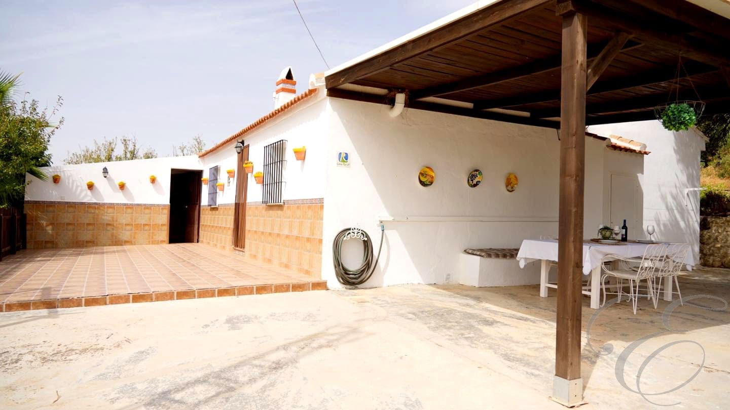 2 chambre Finca/Maison de Campagne à vendre à Villanueva de la Concepcion avec piscine - 290 000 € (Ref: 9301900)