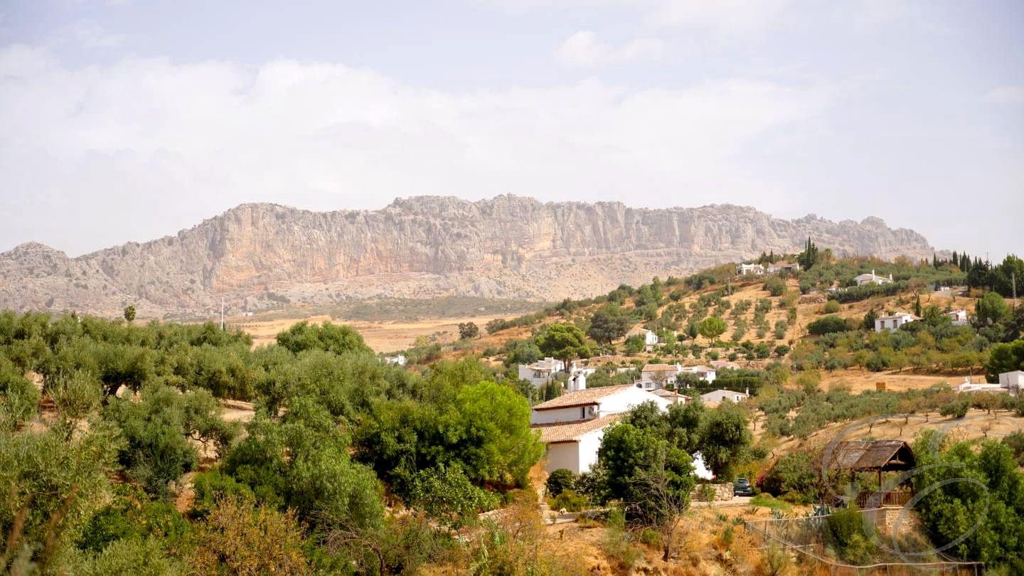 2 chambre Finca/Maison de Campagne à vendre à Villanueva de la Concepcion avec piscine - 290 000 € (Ref: 9301900)