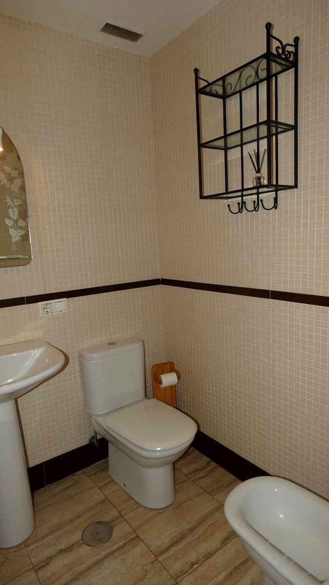 3 soveværelse Villa til salg i Benajarafe med garage - € 435.000 (Ref: 9325390)