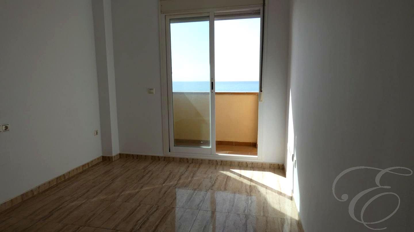 3 soveværelse Villa til salg i Benajarafe med garage - € 435.000 (Ref: 9325390)