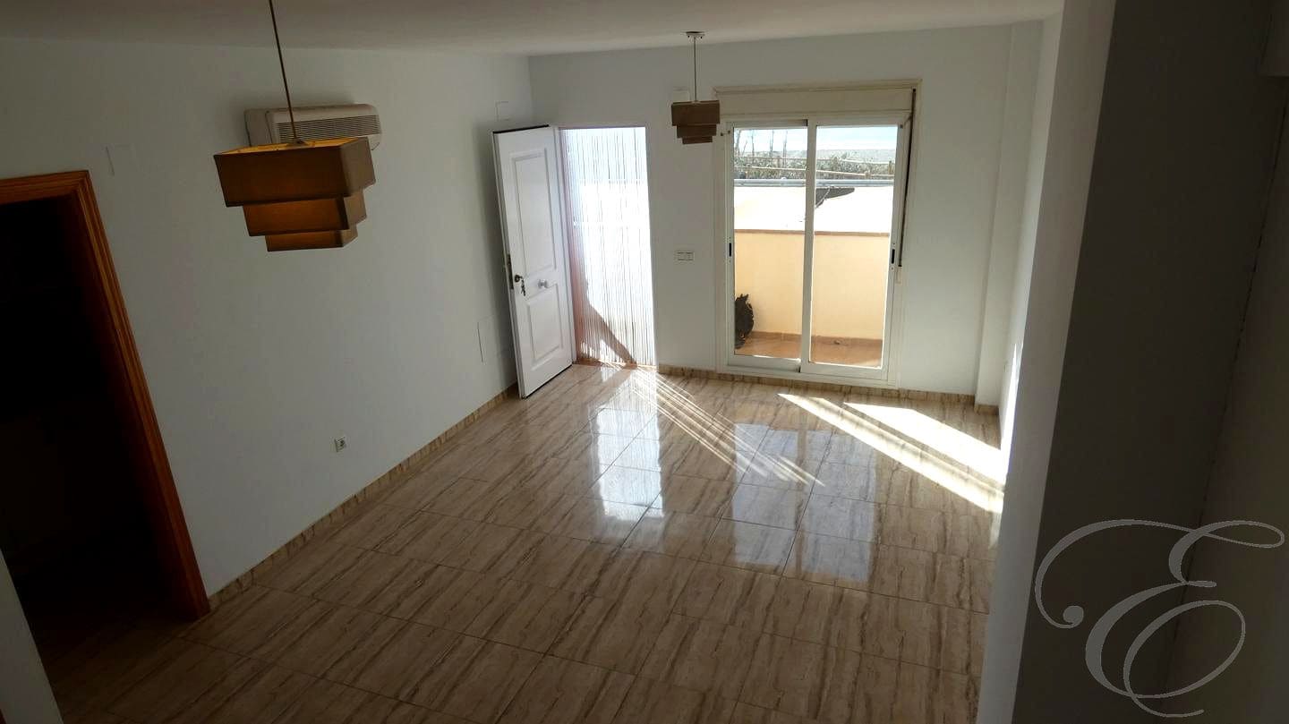 3 soveværelse Villa til salg i Benajarafe med garage - € 435.000 (Ref: 9325390)