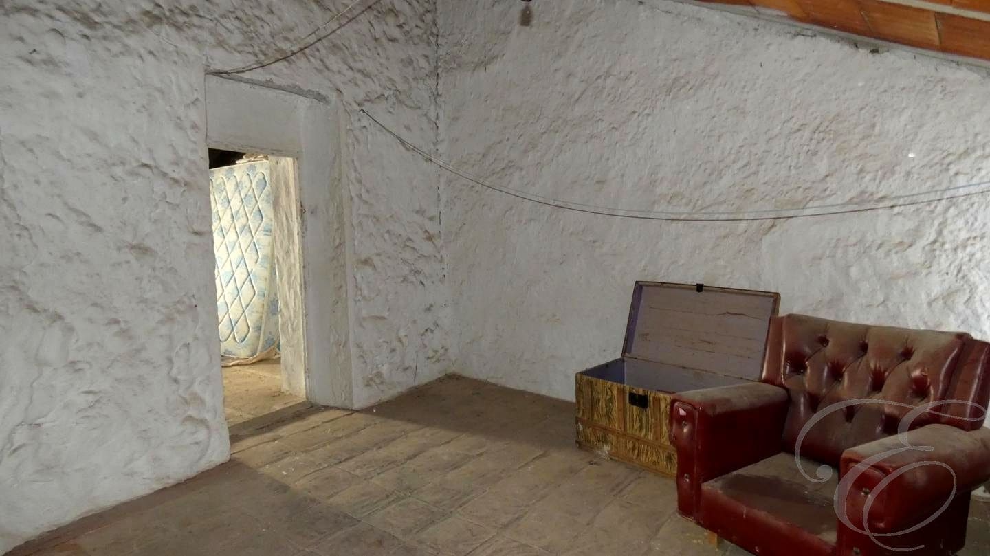 5 soverom Villa til salgs i Alfarnatejo - € 74 900 (Ref: 9329713)