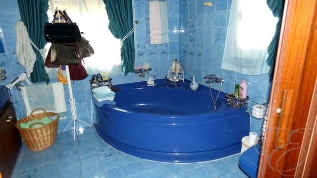 5 soverom Villa til salgs i Motril med svømmebasseng garasje - € 1 000 000 (Ref: 9343697)