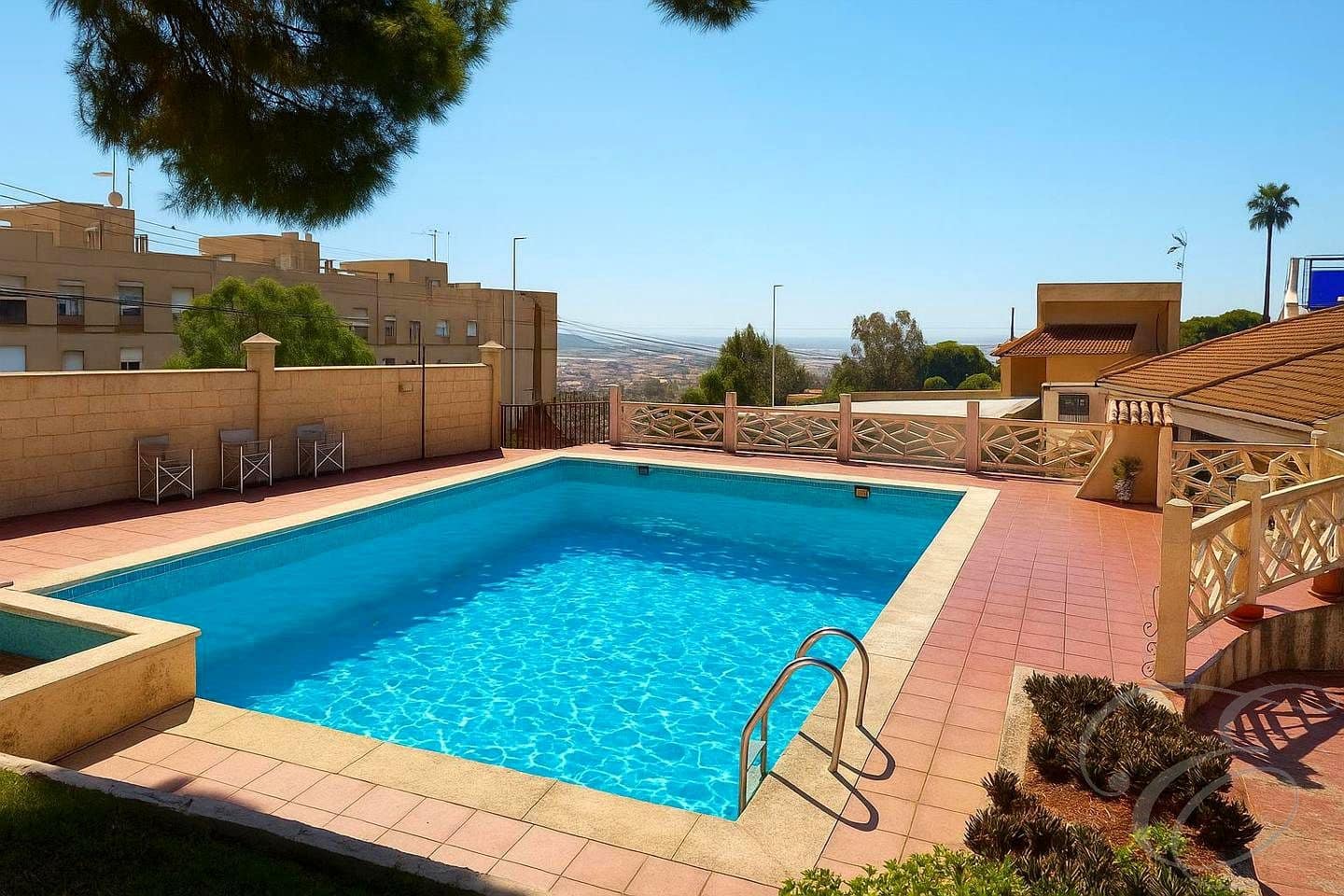 5 slaapkamer Villa te koop in Motril met zwembad garage - € 1.000.000 (Ref: 9343697)