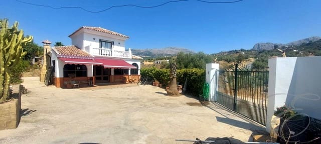 3 soveværelse Villa til salg i Riogordo med swimmingpool garage - € 360.000 (Ref: 9354046)