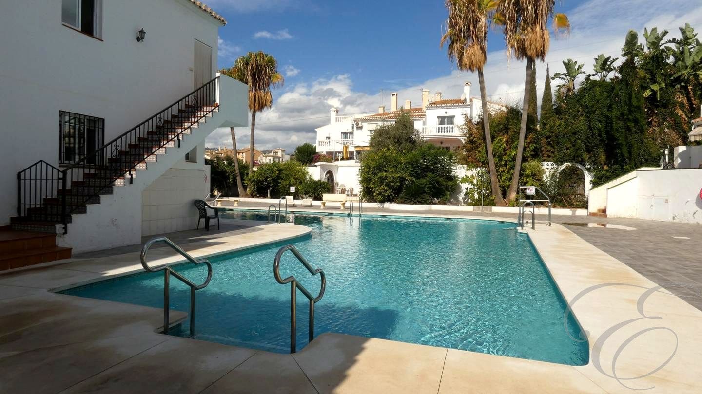 1 soverom Leilighet til salgs i Nerja med svømmebasseng - € 185 000 (Ref: 9354176)