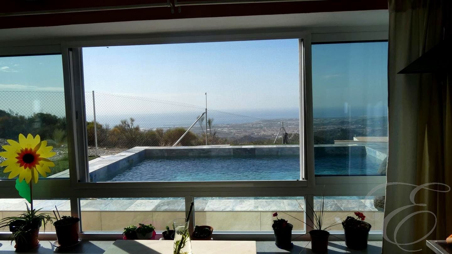 2 slaapkamer Villa te koop in Motril met zwembad garage - € 280.000 (Ref: 9360306)