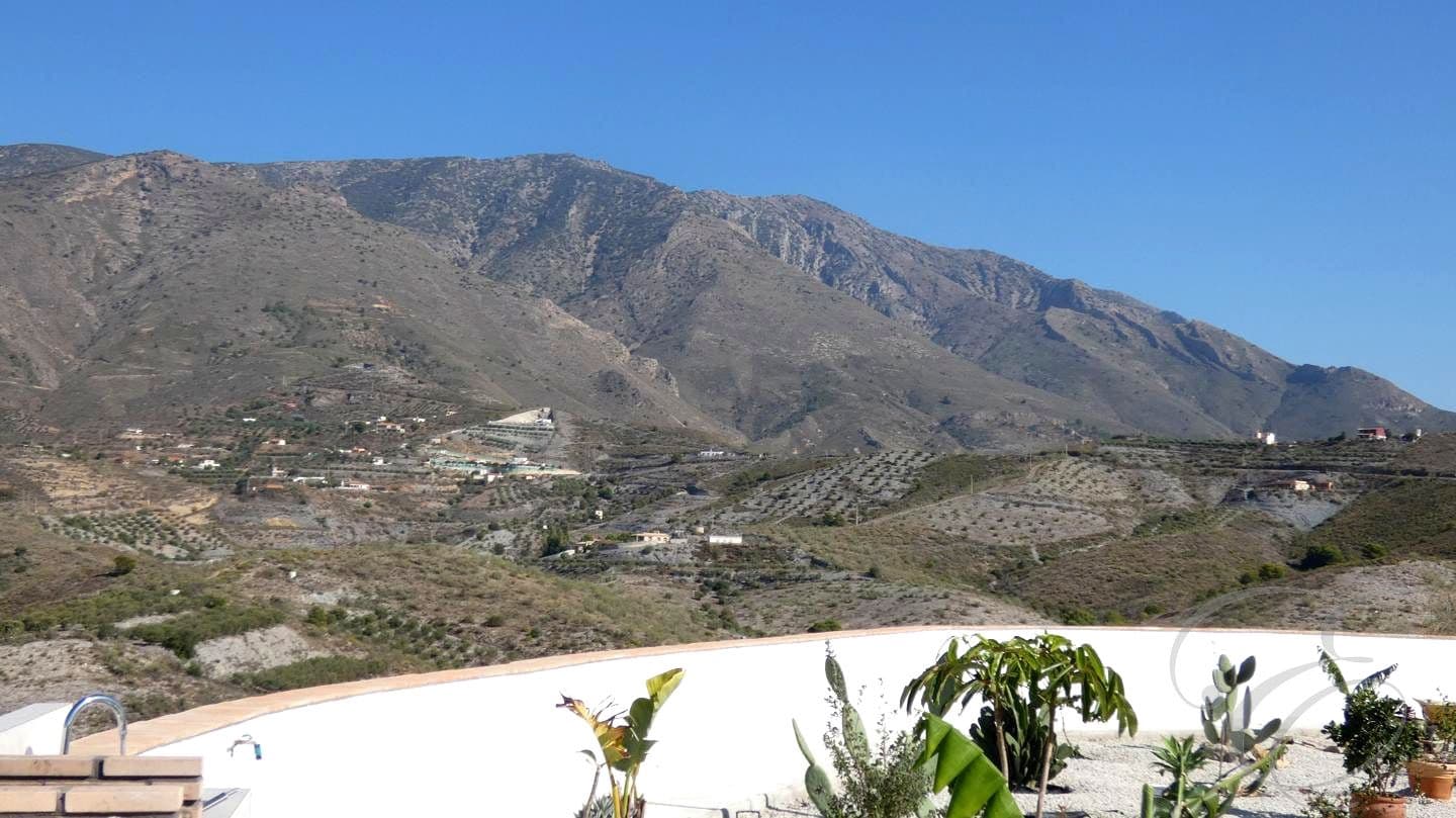 2 slaapkamer Villa te koop in Motril met zwembad garage - € 280.000 (Ref: 9360306)