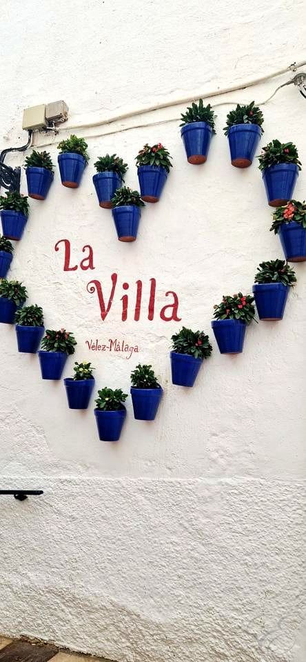 2 bedroom Villa for sale in Velez-Malaga - € 84,950 (Ref: 9379877)