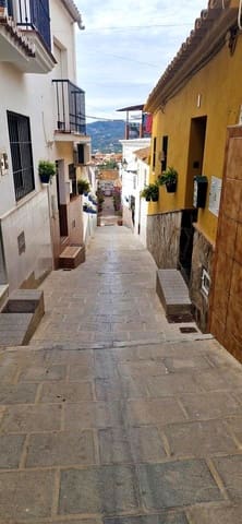 2 bedroom Villa for sale in Vélez-Málaga - € 84,950 (Ref: 9379877)