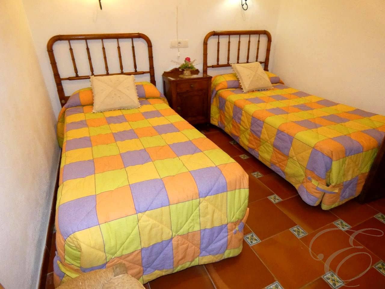 4 slaapkamer Finca/Landhuis te koop in Lanjaron met zwembad - € 690.000 (Ref: 9415169)