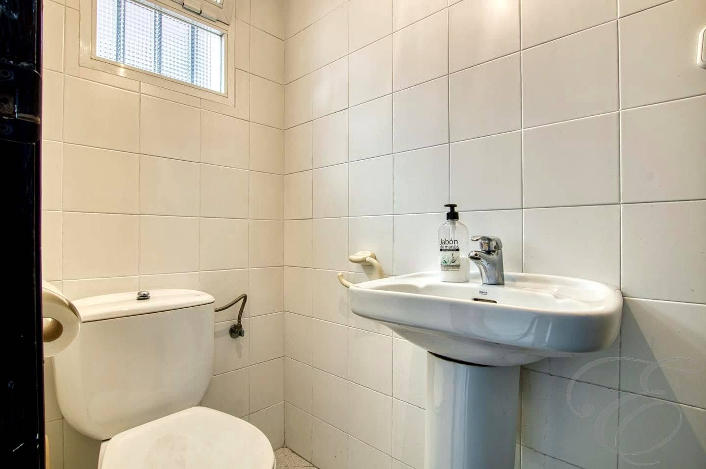 3 slaapkamer Bedrijf te koop in Velez-Malaga - € 98.000 (Ref: 9436383)