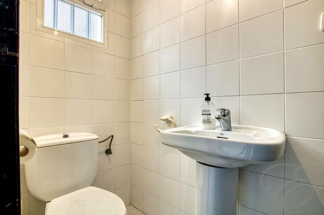 3 slaapkamer Bedrijf te koop in Vélez-Málaga - € 98.000 (Ref: 9436383)