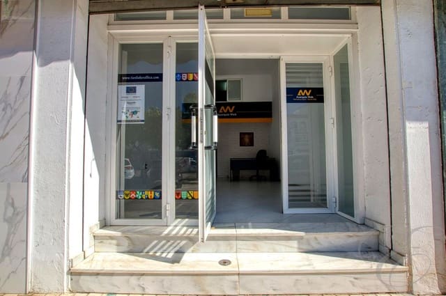 3 slaapkamer Bedrijf te koop in Vélez-Málaga - € 98.000 (Ref: 9436383)