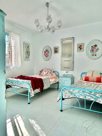 Chalet de 3 habitaciones en Archidona en venta - 160.000 € (Ref: 9487167)