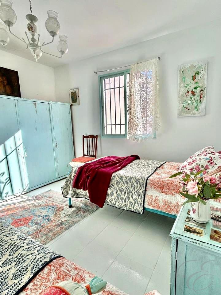 3 bedroom Villa for sale in Archidona - € 160,000 (Ref: 9487167)