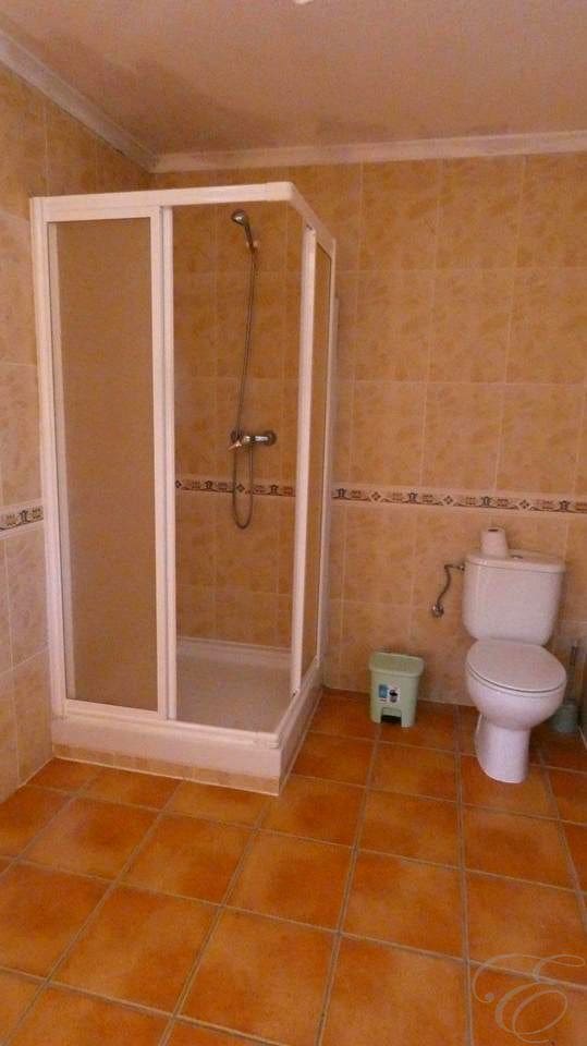 7 makuuhuone Huvila myytävänä paikassa Iznajar mukana uima-altaan 
autotalli - 299 000 € (Ref: 9489741)