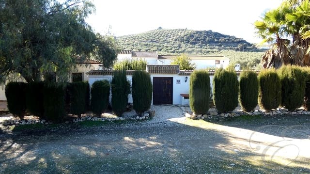 7 makuuhuone Huvila myytävänä paikassa Iznájar mukana uima-altaan 
autotalli - 299 000 € (Ref: 9489741)