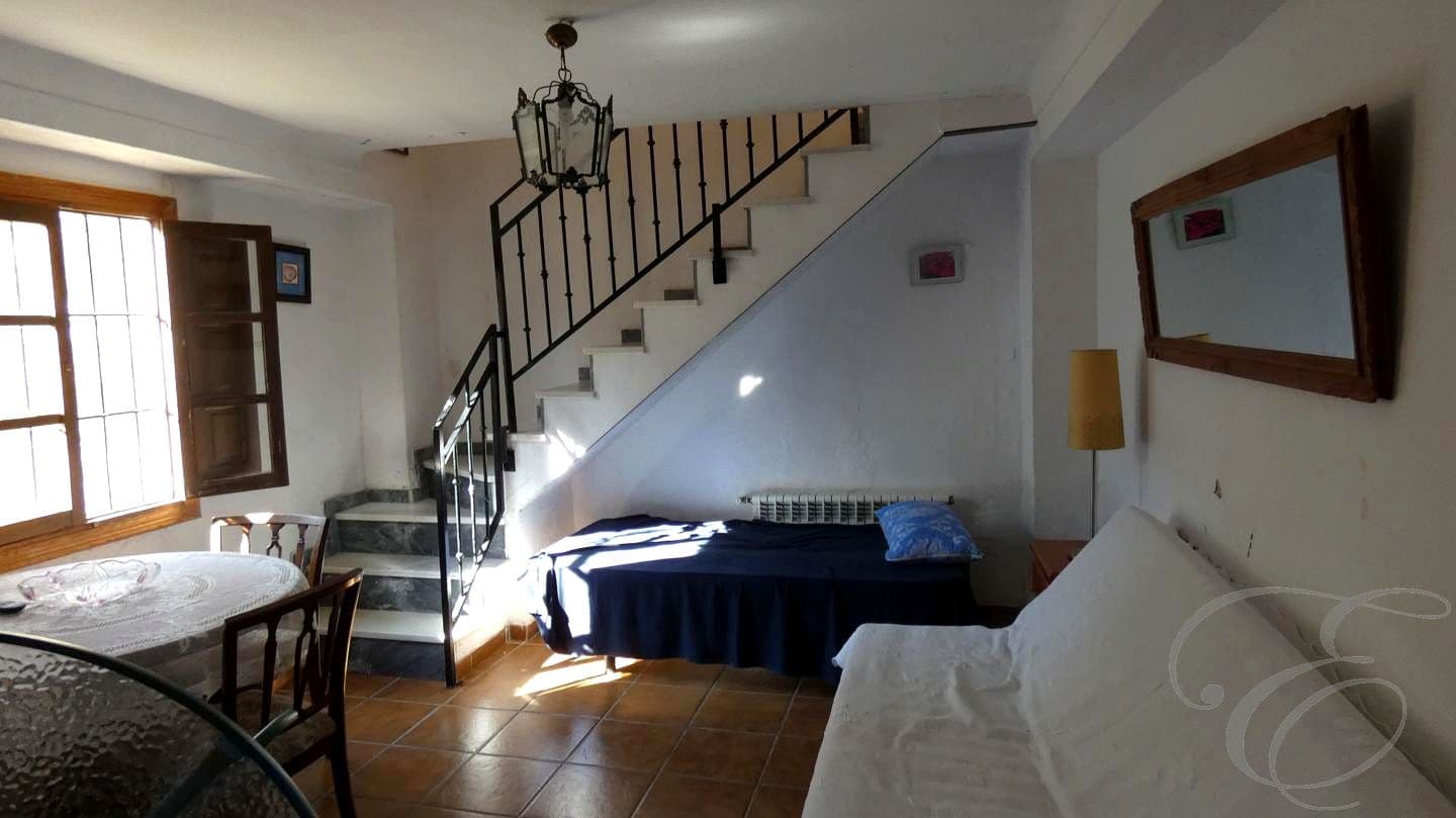 7 makuuhuone Huvila myytävänä paikassa Iznajar mukana uima-altaan 
autotalli - 299 000 € (Ref: 9489741)