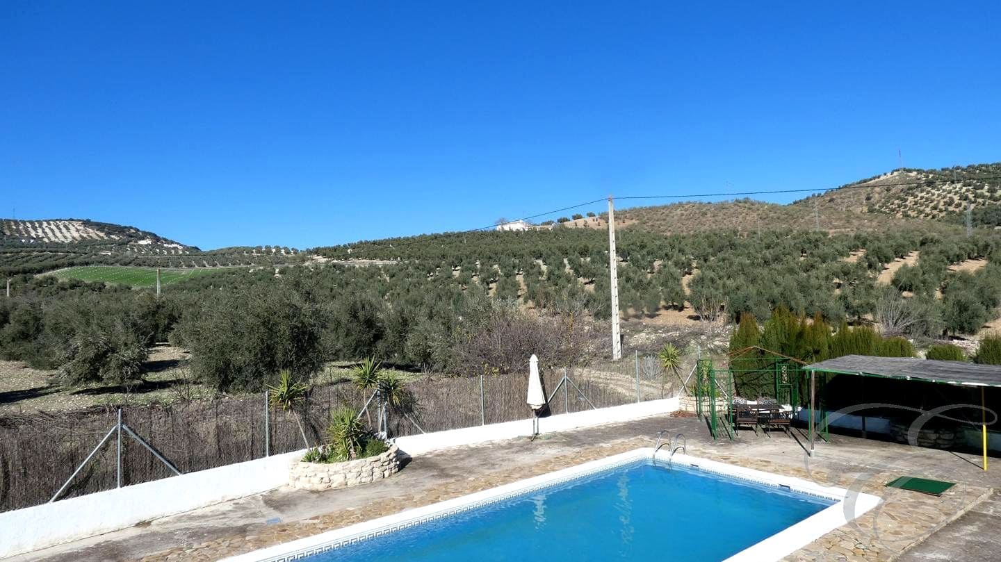 7 makuuhuone Huvila myytävänä paikassa Iznajar mukana uima-altaan 
autotalli - 299 000 € (Ref: 9489741)