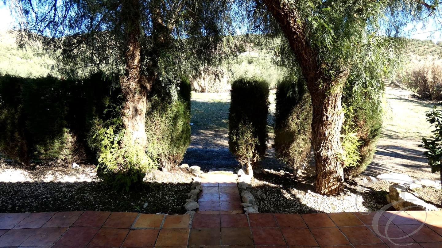 7 makuuhuone Huvila myytävänä paikassa Iznajar mukana uima-altaan 
autotalli - 299 000 € (Ref: 9489741)