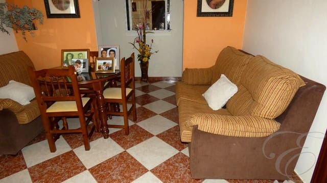 4 soveværelse Finca/Landehus til salg i Villanueva de la Concepcion med garage - € 260.000 (Ref: 9500693)