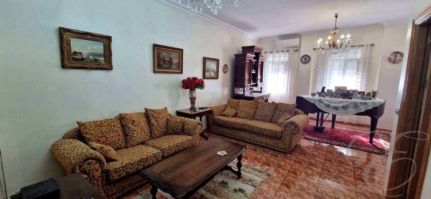 Chalet de 4 habitaciones en Caleta de Vélez en venta con piscina - 485.000 € (Ref: 9516376)