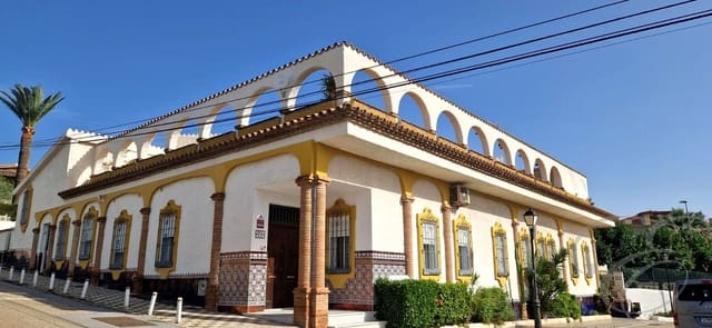 Chalet de 4 habitaciones en Caleta de Vélez, Vélez-Málaga en venta con piscina - 485.000 € (Ref: 9516376)