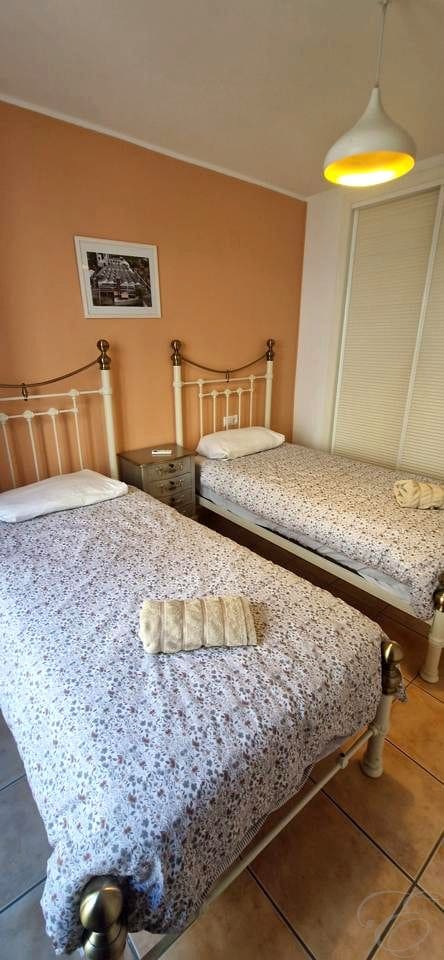 2 bedroom Flat for sale in Velez de Benaudalla with pool garage - € 134,000 (Ref: 9538996)