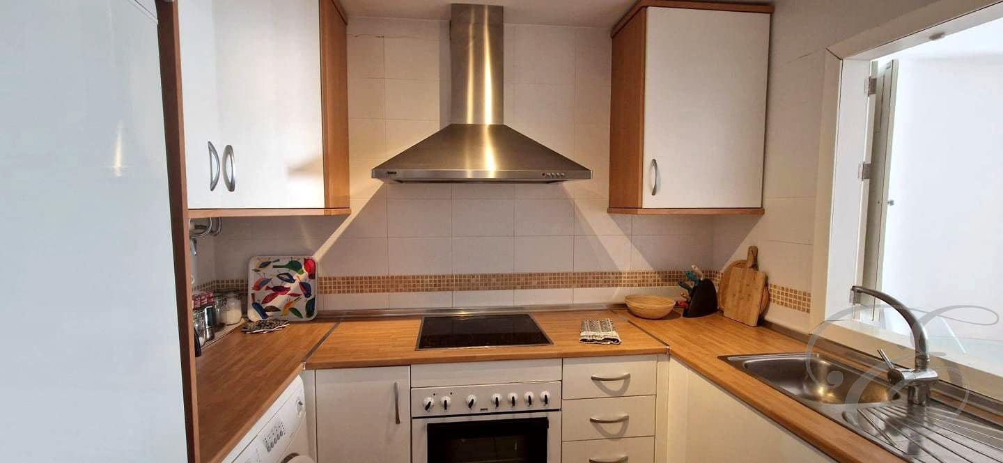 2 bedroom Flat for sale in Velez de Benaudalla with pool garage - € 134,000 (Ref: 9538996)