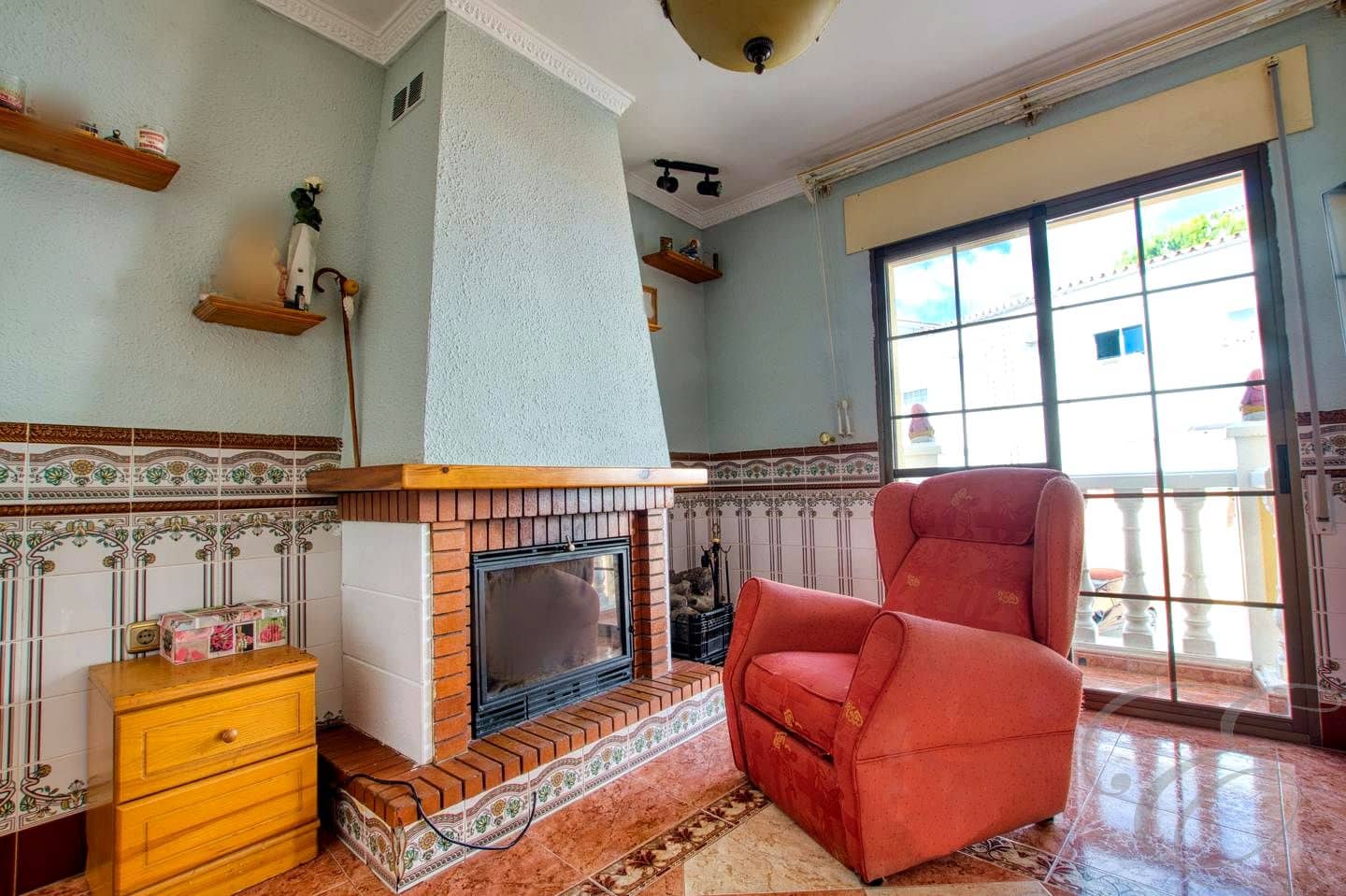 4 Zimmer Villa zu verkaufen in Periana mit Garage - 270.000 € (Ref: 9542118)