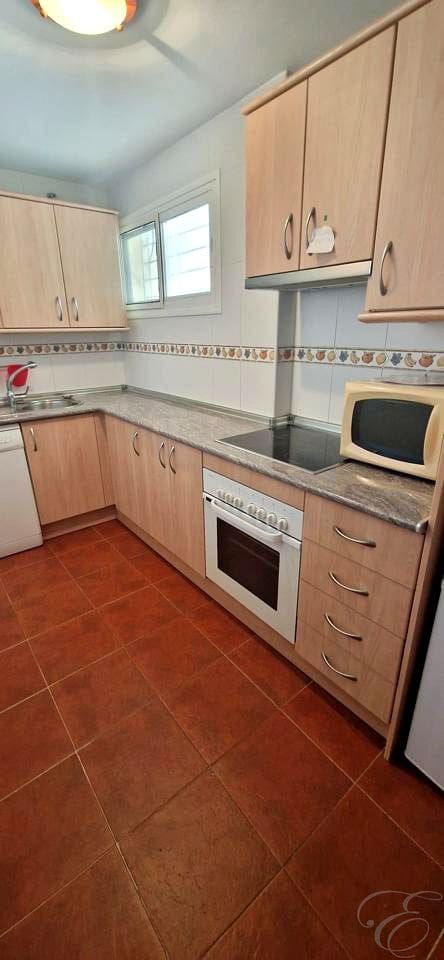 2 Zimmer Wohnung zu verkaufen in Mezquitilla mit Pool Garage - 235.000 € (Ref: 9611945)