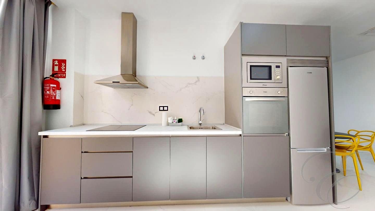 1 soverom Leilighet til salgs i Caleta de Velez - € 195 000 (Ref: 9618161)