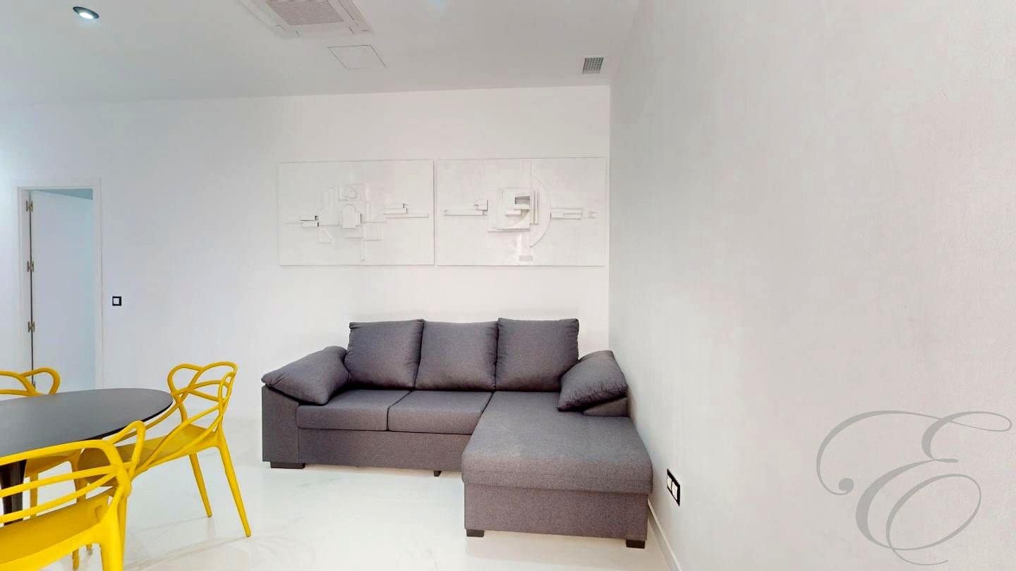 1 soverom Leilighet til salgs i Caleta de Velez - € 195 000 (Ref: 9618161)