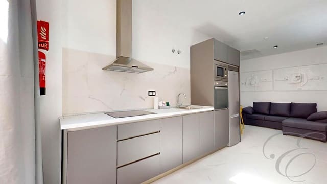 Piso de 1 habitación en Caleta de Vélez, Vélez-Málaga en venta - 195.000 € (Ref: 9618161)