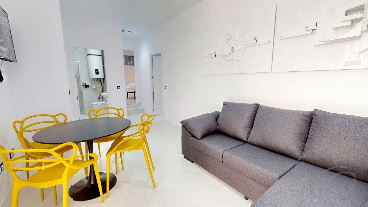 1 soverom Leilighet til salgs i Caleta de Velez - € 195 000 (Ref: 9618161)