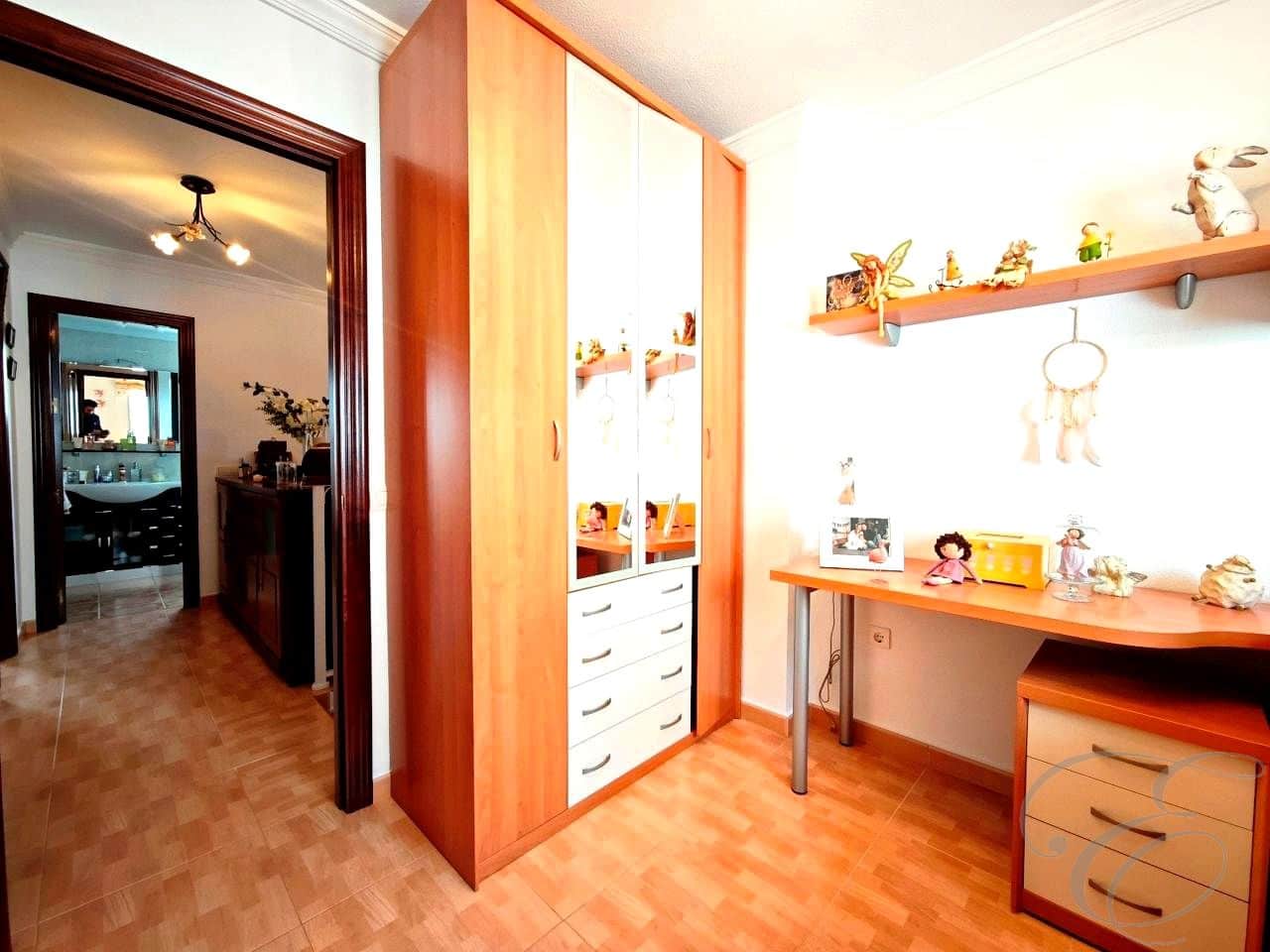 4 bedroom Villa for sale in Chilches with pool garage - € 429,000 (Ref: 9618162)