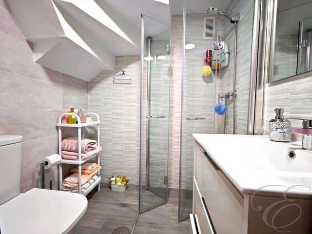 4 bedroom Villa for sale in Chilches, Vélez-Málaga with pool garage - € 429,000 (Ref: 9618162)