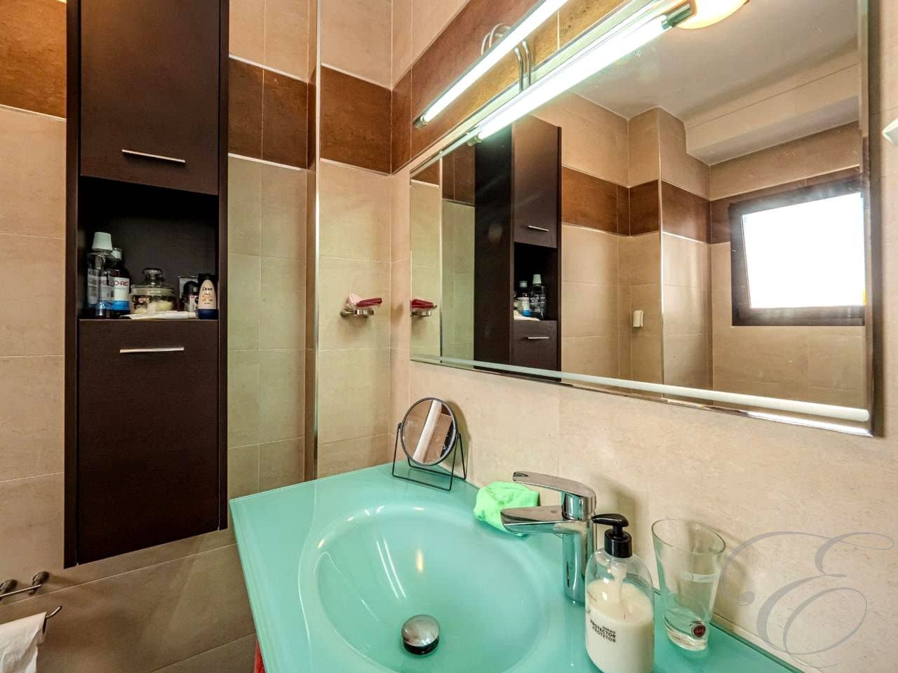 5 makuuhuone Huvila myytävänä paikassa Torre del Mar mukana uima-altaan 
autotalli - 480 000 € (Ref: 9624019)