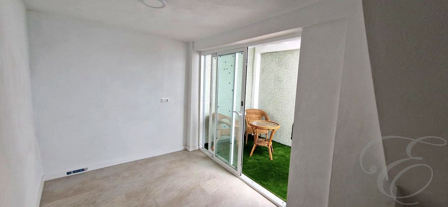 4 chambre Villa/Maison à vendre à Velez-Malaga - 218 000 € (Ref: 9642850)