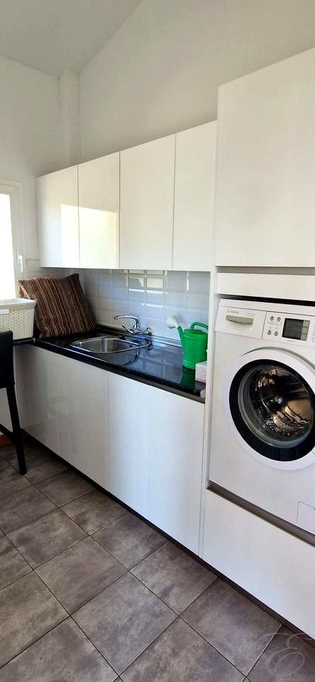 4 makuuhuone Huvila myytävänä paikassa Alcaucin mukana uima-altaan 
autotalli - 810 000 € (Ref: 9645871)