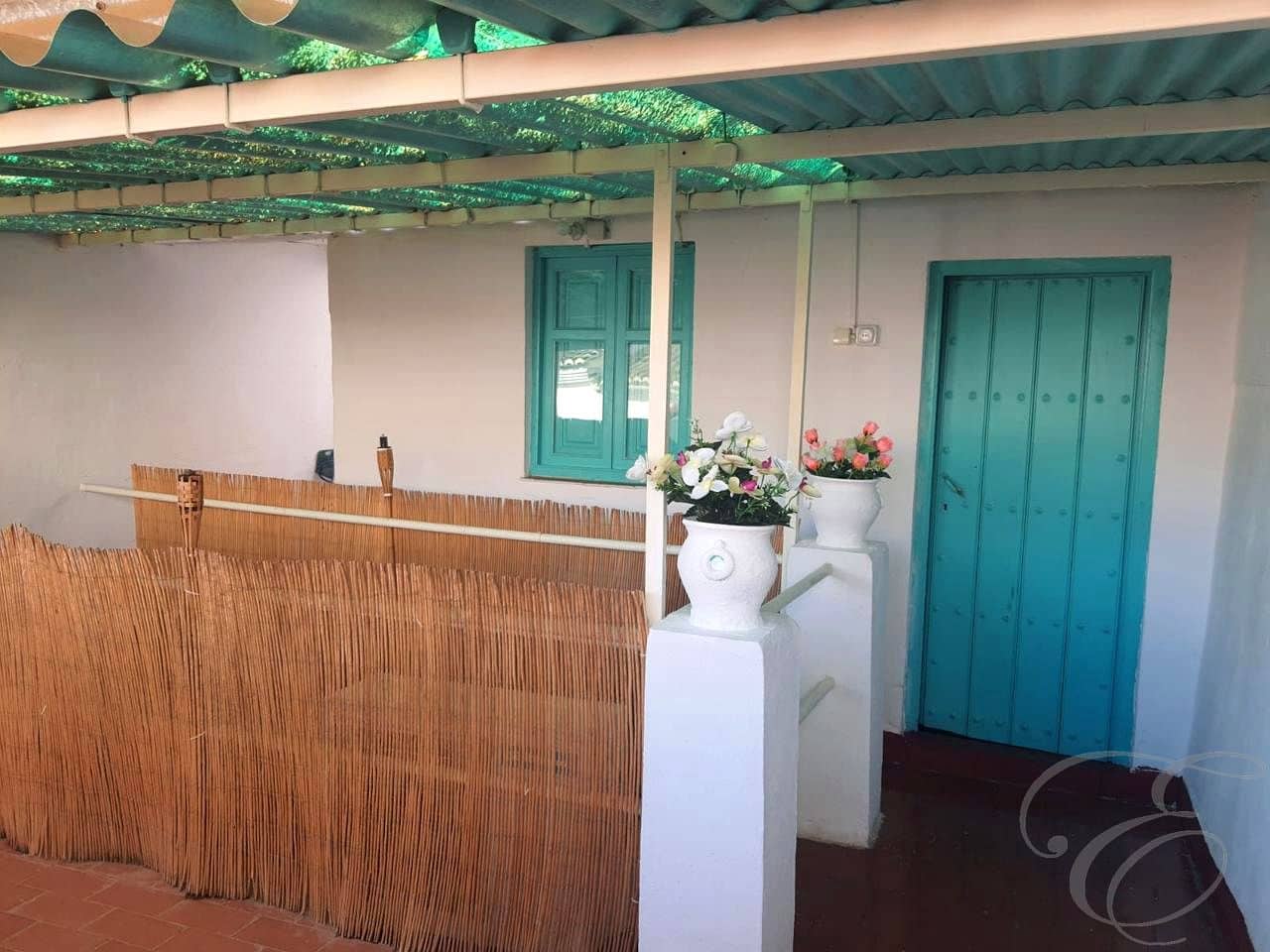 3 bedroom Villa for sale in Velez-Malaga - € 165,000 (Ref: 9665235)