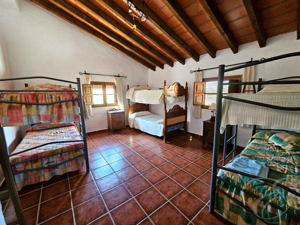 6 Zimmer Finca/Landgut zu verkaufen in Archidona mit Pool - 489.000 € (Ref: 9669276)