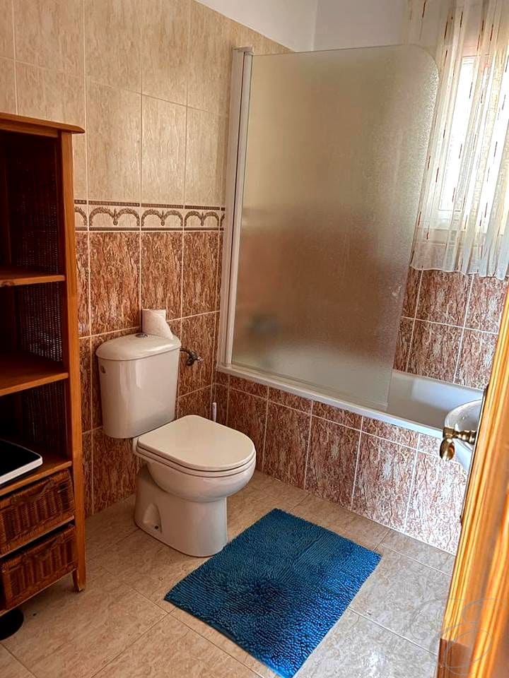 2 bedroom Villa for sale in Alcaucin with pool garage - € 285,000 (Ref: 9687568)