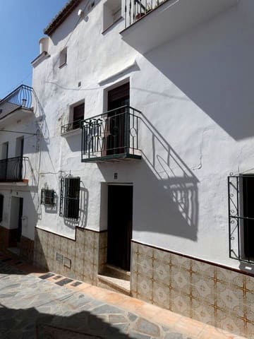 5 soveværelse Villa til salg i Sayalonga - € 110.000 (Ref: 9708980)