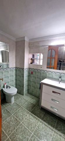 4 slaapkamer Villa te koop in Vélez-Málaga - € 308.500 (Ref: 9714021)